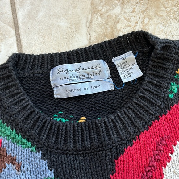 VINTAGE HAND KNIT CHRISTMAS SWEATER - Picture 3 of 3